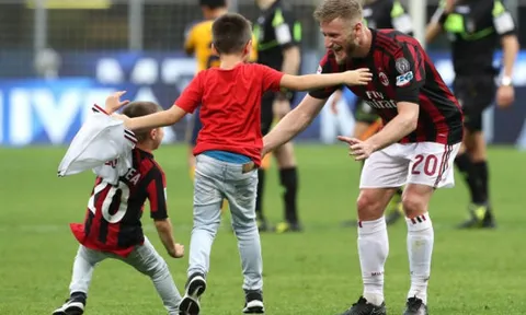 Highlights: AC Milan 4-1 Verona (Vòng 36 Serie A)