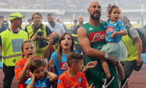Highlights: Napoli 2-1 Crotone (Vòng 38 Serie A)