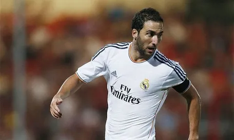 Higuain hay như thế nào khi chơi cho Real Madrid?