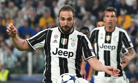 Higuain lo Juventus đi vào 'vết xe đổ' của PSG