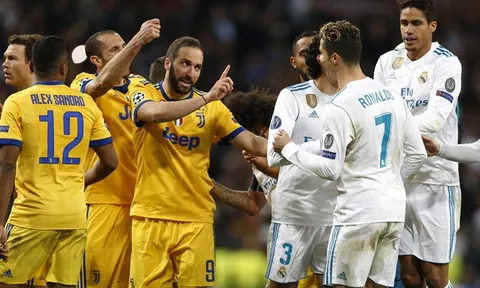 Gonzalo Higuain ở lại Italy để 'phục thù' Ronaldo?