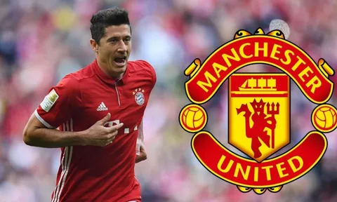 HLV Bayern CHỐT tương lai của Lewandowski, gieo sầu cho MU, Real