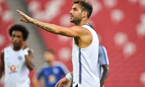 HLV Conte chọn ra 'số 10' của Chelsea mùa tới