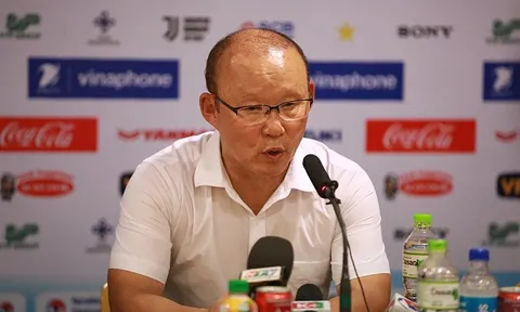 HLV Park Hang-seo: “Tiến Dũng có tư chất là đội trưởng trận hôm nay”