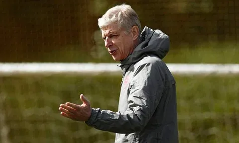 HLV Wenger lo âu trước 'bài test' Atletico Madrid