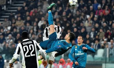 HLV Zidane "hạ thấp" tuyệt phẩm của Ronaldo