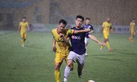 Thủy chiến kịch tính, Nam Định buộc Hà Nội chia điểm trên sân nhà