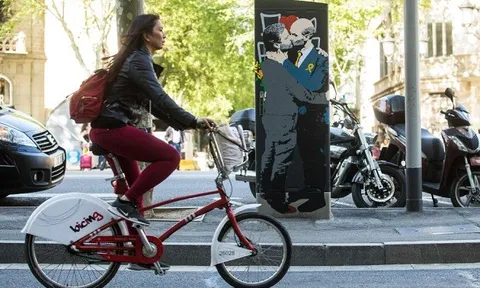 Họa sĩ Tây Ban Nha nghĩ ra cách độc "hàn gắn" Mourinho và Pep