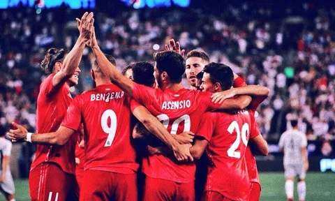 "Hoàng tử xứ Wales" tỏa sáng, Real tạm vơi nỗi nhớ Ronaldo