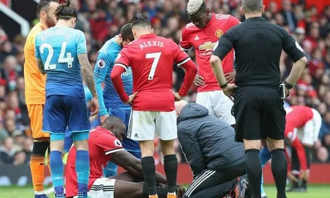 'Họng pháo' Lukaku bắn tin vui cho Man Utd trước thềm chung kết FA