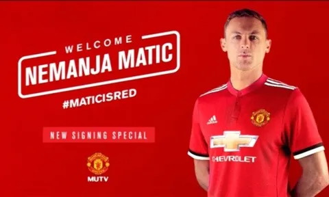 Hợp đồng của Man Utd đã "giết chết" Chelsea trong mùa thứ 2 của Conte