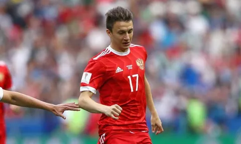 'Hot Boy' Golovin suýt đầu quân Arsenal vào năm ngoái