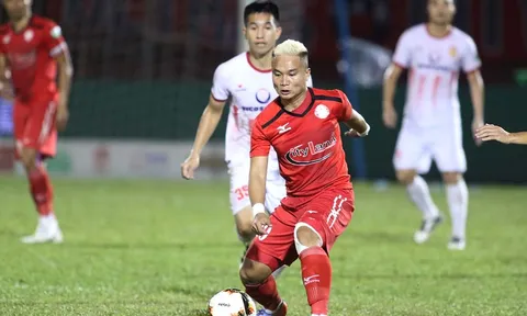 Vòng 15 V-League: TP.HCM lần đầu xuống đáy, Hà Nội cô đơn trên đỉnh