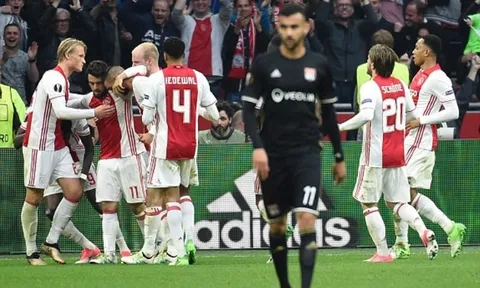 Hủy diệt Lyon, Ajax đặt một chân vào chung kết Europa League