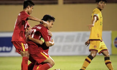 Điểm tin bóng đá Việt Nam sáng 23/04: Chơi thiếu người, U19 VN thi đấu quả cảm để lên ngôi vô địch