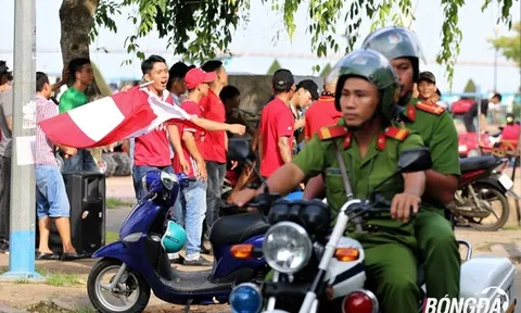 Cảnh sát Cần Thơ giám sát chặt chẽ “cơn lốc đỏ” Hải Phòng