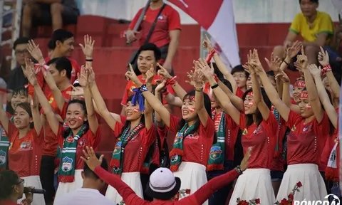 HAGL thua dưới sân, CĐV phố núi thắng trên khán đài