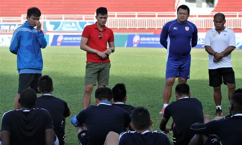 Công Vinh gửi "tối hậu thư" trước trận gặp SLNA