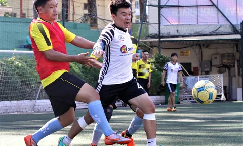 VCK giải bóng đá Hội Nhà báo TP.HCM 2017: Tưng bừng, kịch tính ngày khai mạc