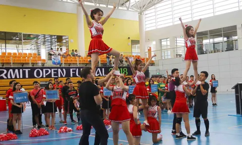Sôi nổi ngày khai mạc giải Futsal Đại học Rmit mở rộng 2018