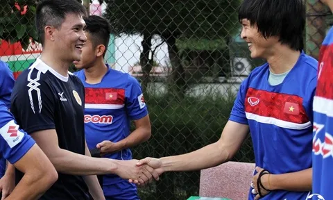 Đàn anh Công Vinh bất ngờ thăm hỏi U22 Việt Nam trước màn so găng Hàn Quốc