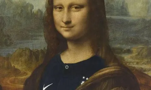 Té ngửa với nàng Mona Lisa phiên bản Les Bleus