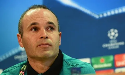 Iniesta dính chấn thương, vắng mặt ở derby Catalan