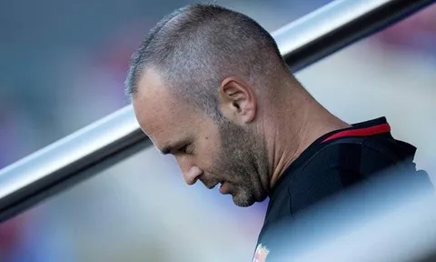 Iniesta thừa nhận tương lai tại Barca đang bị lung lay