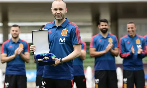 Iniesta vẫn chưa có ý định giải nghệ sau World Cup