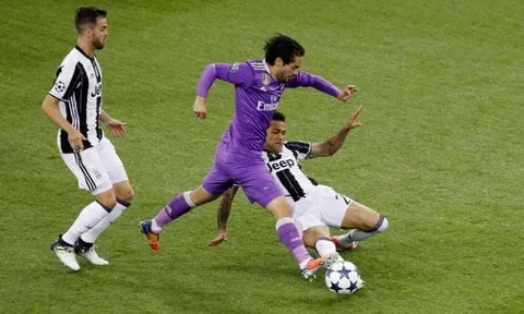 Isco "quẩy" nát hàng thủ Juventus