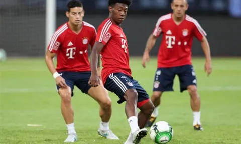 James tiếp tục quan sát trận đấu của Bayern từ ghế dự bị