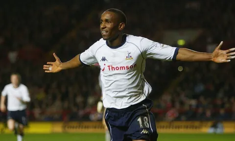 Jermain Defoe khi còn khoác áo Tottenham