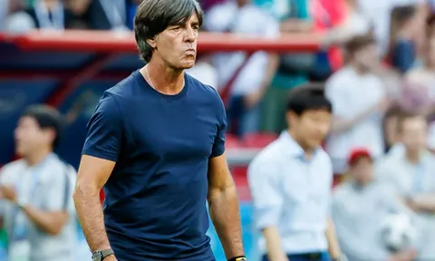 Joachim Low lần đầu nói về sự kiêu ngạo sau cú sốc World Cup