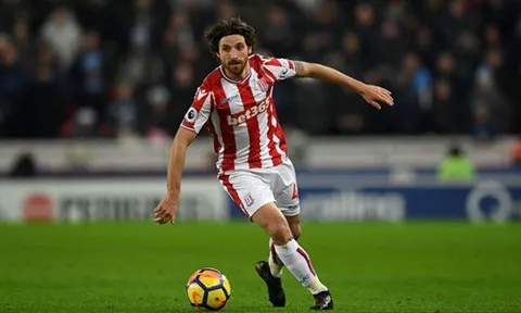 Củng cố lực lượng, tân binh Premier League nhắm sao Stoke City