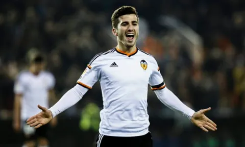 Man Utd điền tên mục tiêu 30 triệu bảng thay thế cho Young và Shaw