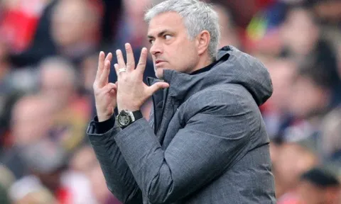 SỐC: Mourinho nổi cơn thịnh nộ, muốn thanh lý toàn bộ đội hình