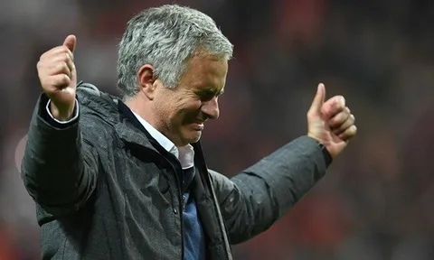 Jose Mourinho: Hãy cứ tàn nhẫn với Man United!