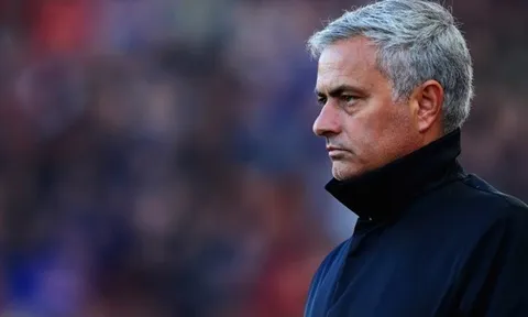 Muốn MU vô địch, Mourinho hãy học Pep Guardiola