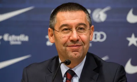 Josep Maria Bartomeu: Viên quan tham dưới... bộ dạng khù khờ