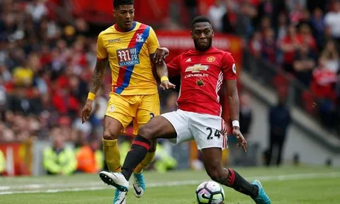 Josh Harrop ra mắt hoàn hảo, Man Utd "kết liễu" Palace sau 20 phút