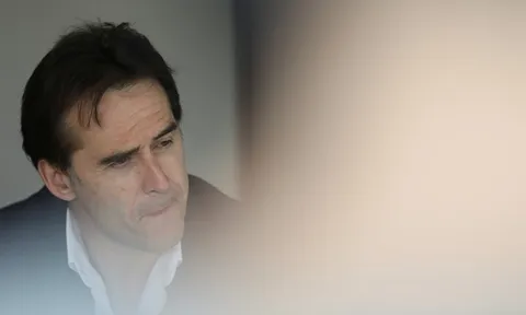 'Ăn trộm' Lopetegui, Real Madrid thành đội bị ghét nhất Tây Ban Nha