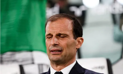 Juventus suýt thua, Allegri run rẩy trên băng ghế chỉ đạo