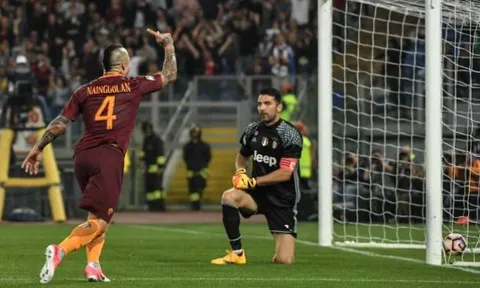 Juventus thua sốc Roma, Serie A có biến