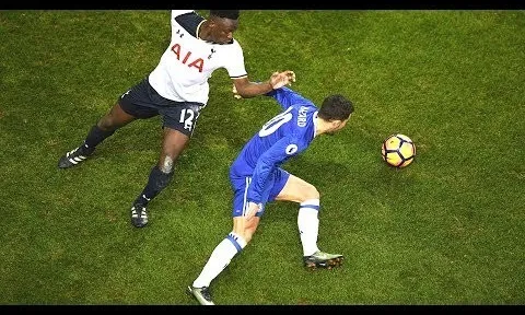 Khi Eden Hazard làm bẽ mặt các đối thủ