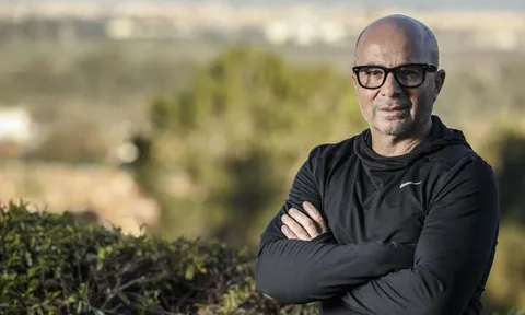 Không cần đến Barca, Sampaoli vẫn làm thầy Messi