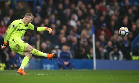 Không muốn ra sân, Joe Hart vẫn phải đi du đấu với Man City