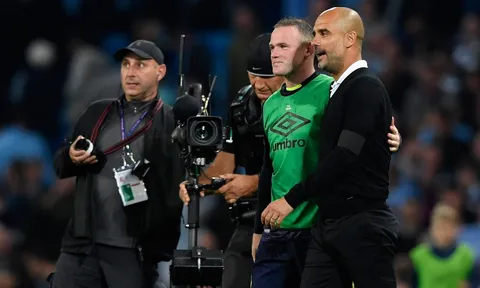 Koeman: Rooney là thầy giáo ở Everton