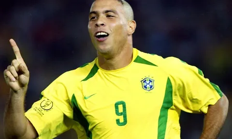 Kỹ năng đi bóng và dứt điểm của Ronaldo 'béo'
