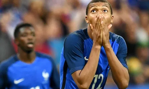 Kylian Mbappe khiến hàng thủ Tam sư nguy khốn
