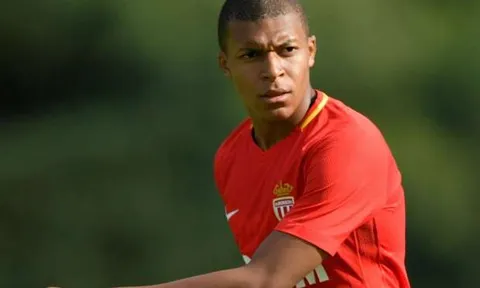 Kylian Mbappe thay đổi thế nào từ năm 5 tuổi